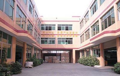 專業為客戶提供脫模、防銹、清洗、潤滑等注塑(壓鑄)模具護理潤滑產品技術解決方案的優質服務商 。環保型產品:塑膠脫模劑、工模防銹劑、模具清洗劑、模具防銹劑、頂針,工廠,廠商-東莞市龍翔模具潤滑油